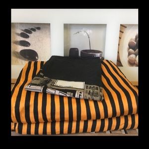 NWOT one twin duvet cover